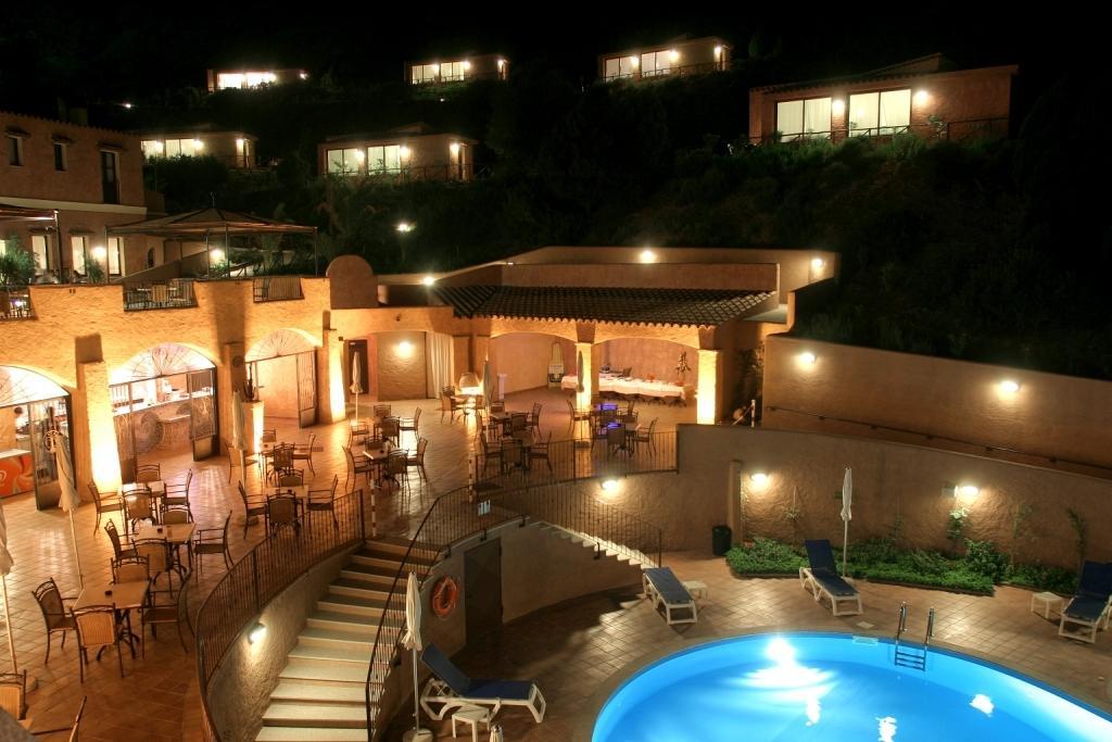 Sosventos Village Hotel Teulada Eksteriør bilde