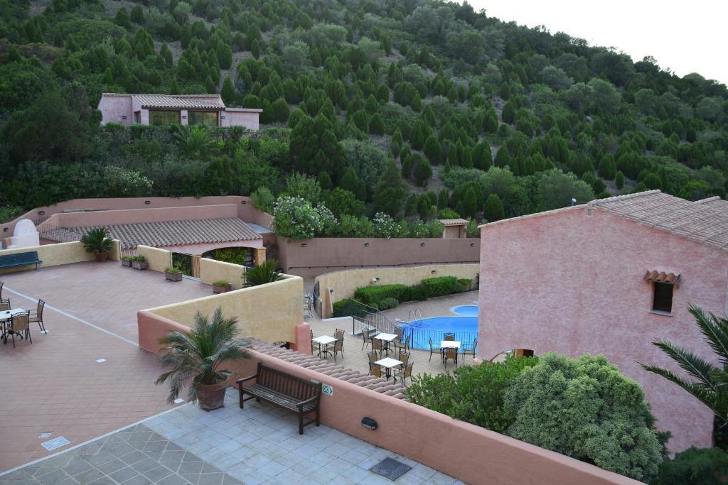 Sosventos Village Hotel Teulada Eksteriør bilde