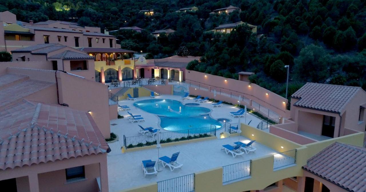 Sosventos Village Hotel Teulada Eksteriør bilde