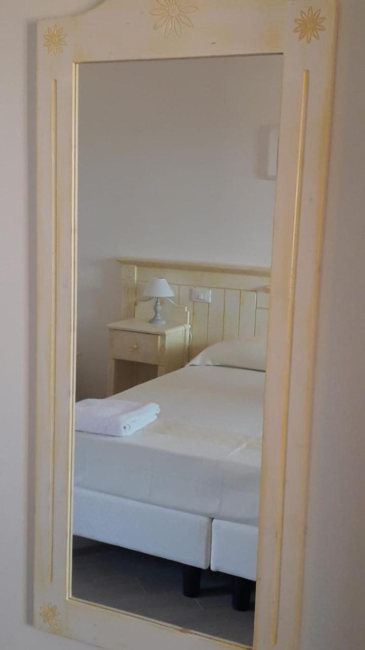 Sosventos Village Hotel Teulada Eksteriør bilde