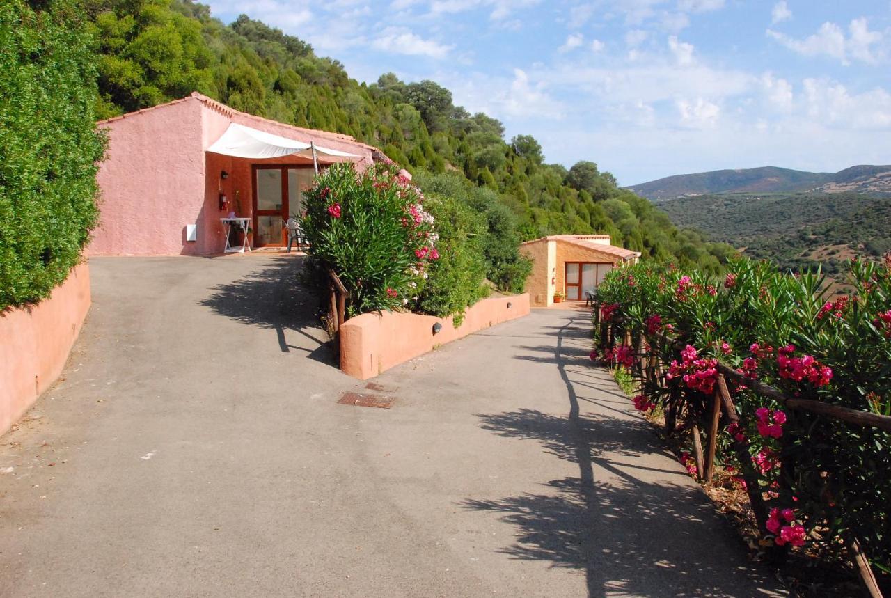 Sosventos Village Hotel Teulada Eksteriør bilde